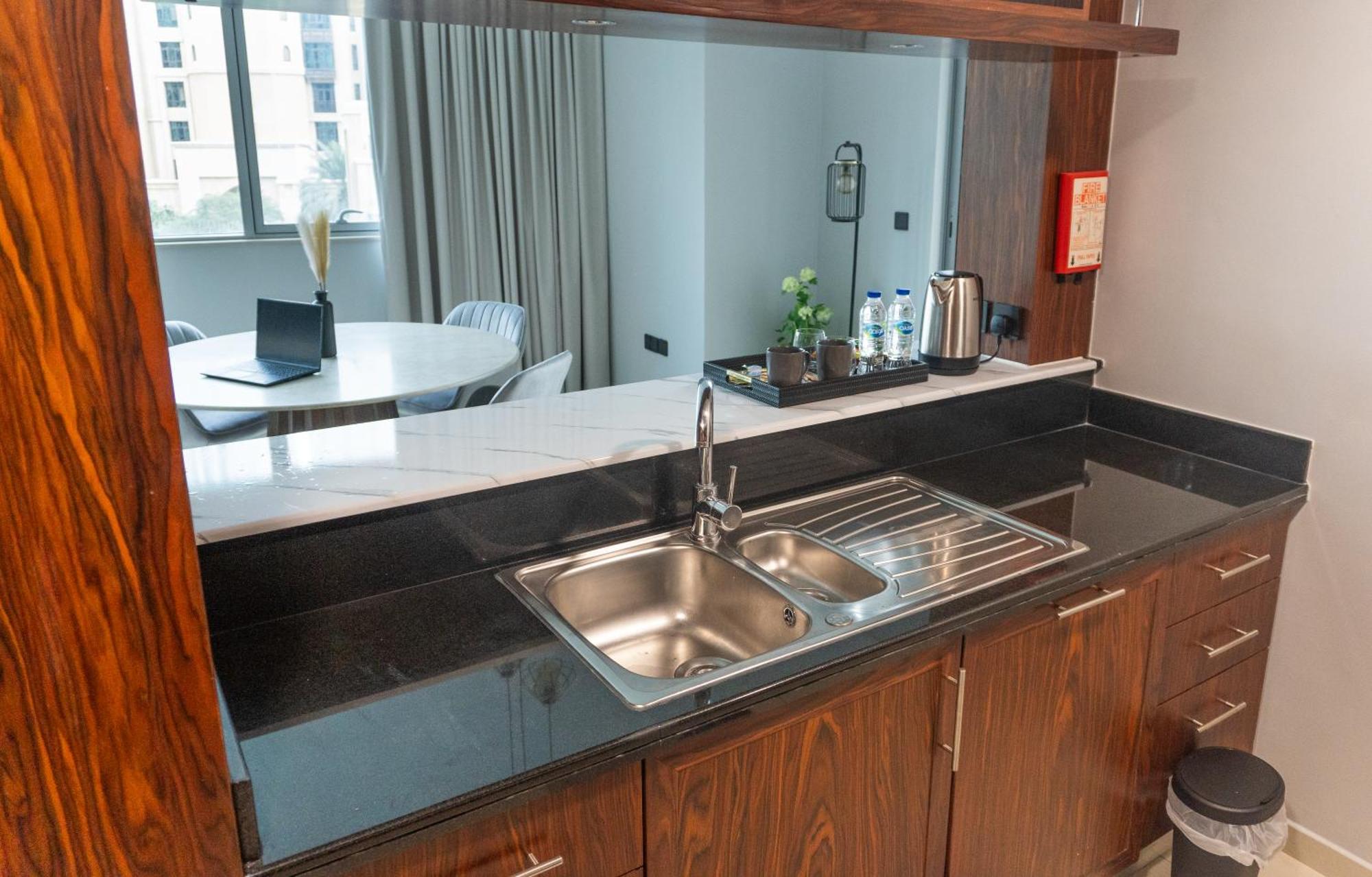 Downtown Oasis, Burj Khalifa Views, Luxury Amenities Apartment Dubai Luaran gambar