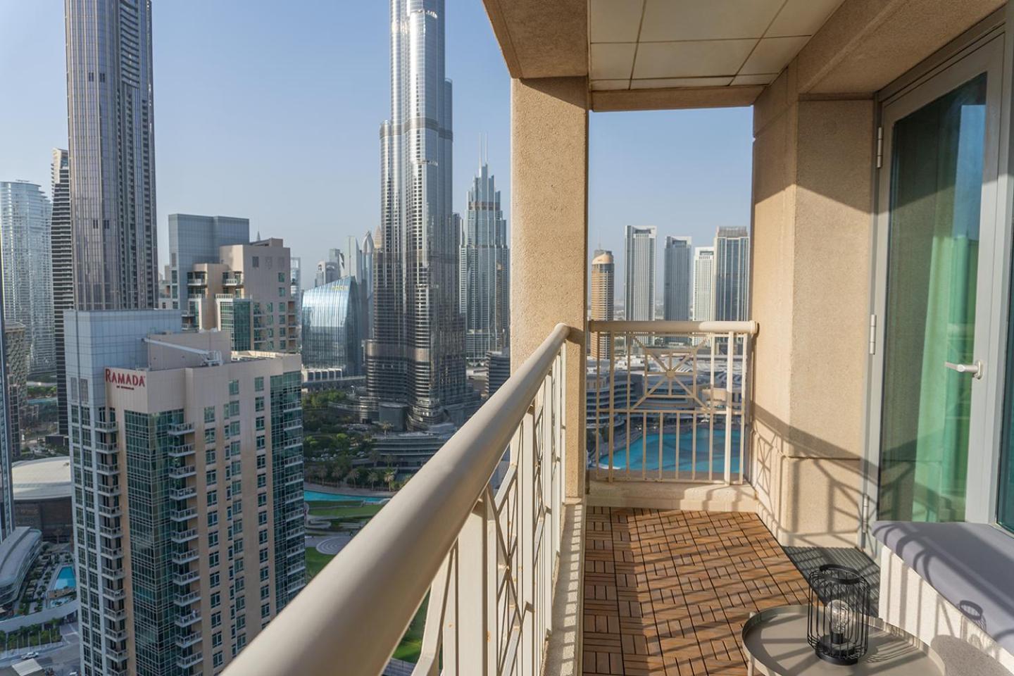 Downtown Oasis, Burj Khalifa Views, Luxury Amenities Apartment Dubai Luaran gambar